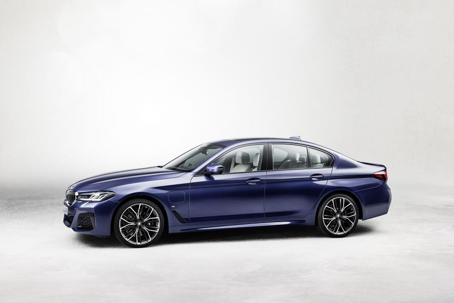  BMW 530e xDrive M Sport (G30) 2020 года  (WW) (фото 20 из 78)